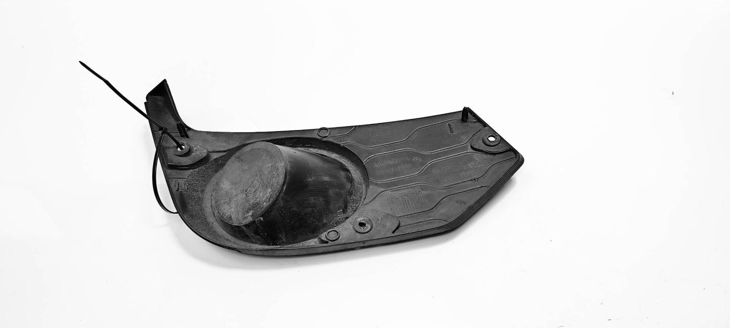 grid fog lights left 5801562216 IVECO DAILY 35S17