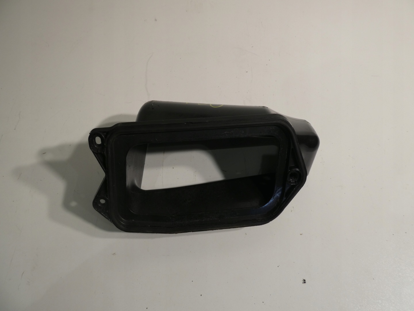 AUDI A4 A5 8T intake air 8K1819904
