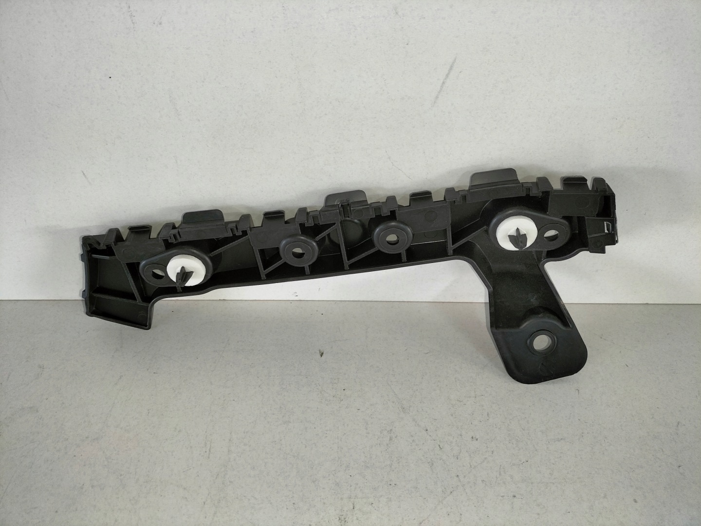 bumper bracket rear part left FORD FIESTA MK8 17