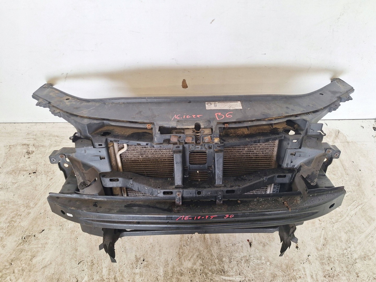 VOLKSWAGEN PASSAT B6 05-10 support panel for radiators TDI