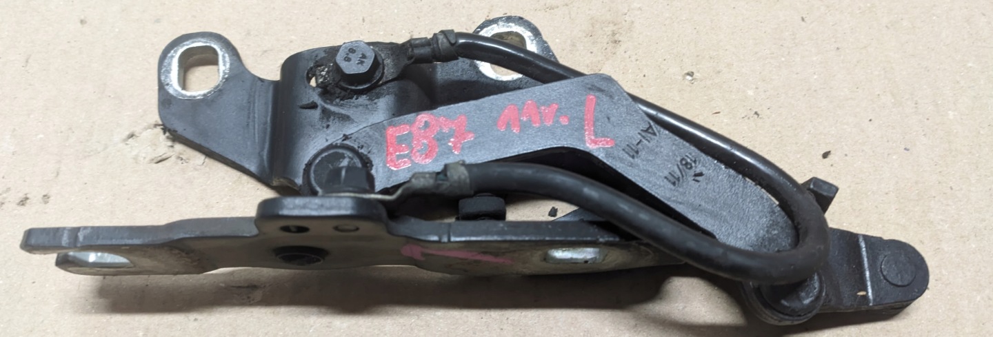BMW E87 2.0D 11R hinge bonnets left 7060559