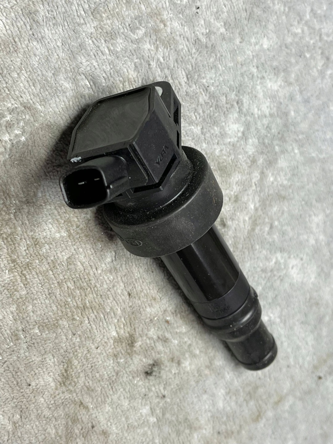 coil ignition Hyundai KIA CEED CARENS OE 273012B100 , 27301 2B100 !J
