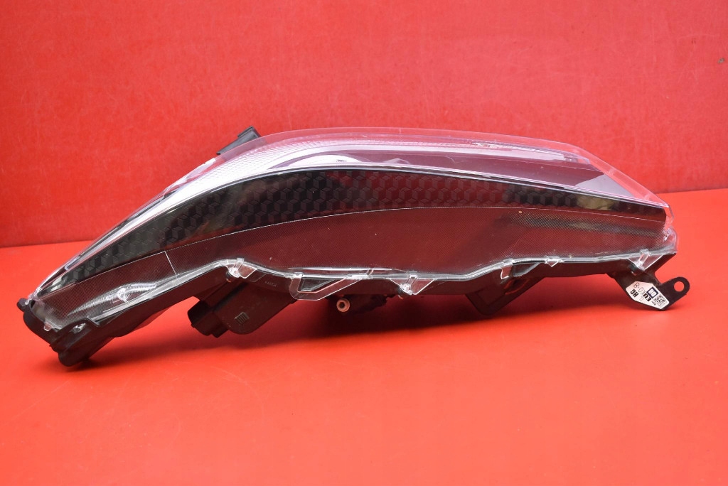 REFLEKTOR left light front FULL LED EU TOYOTA YARIS 4 IV 20