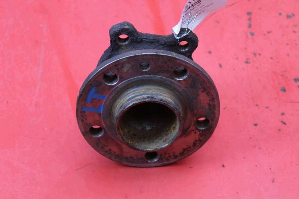 perno mozzo sinistra posteriore VOLVO V60 1 e 1.6 D 115 KM 10-13