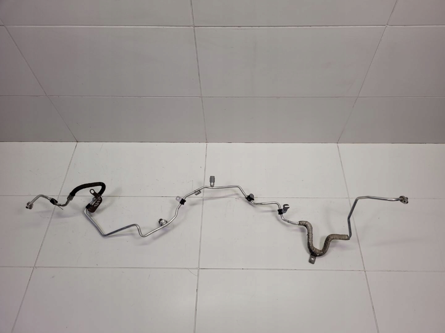 vedení klimatizaci Renault Scenic 4 2019 9247367R