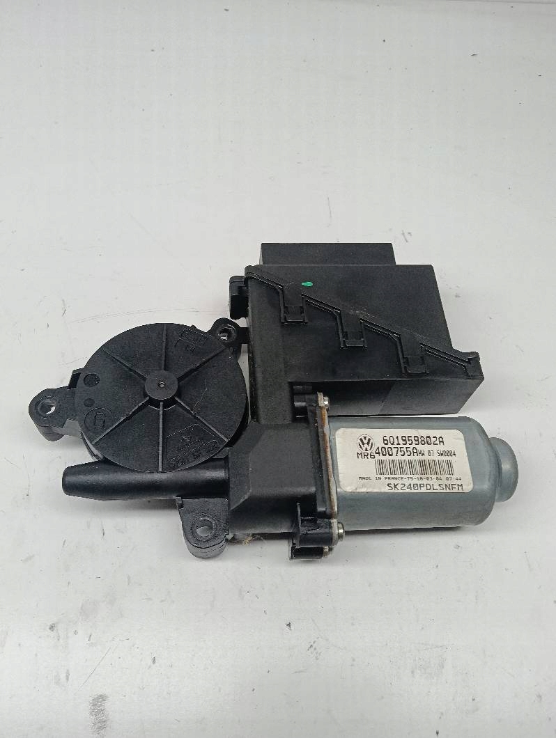 mini motor windows right front Skoda and 2004r 6Q1959802A