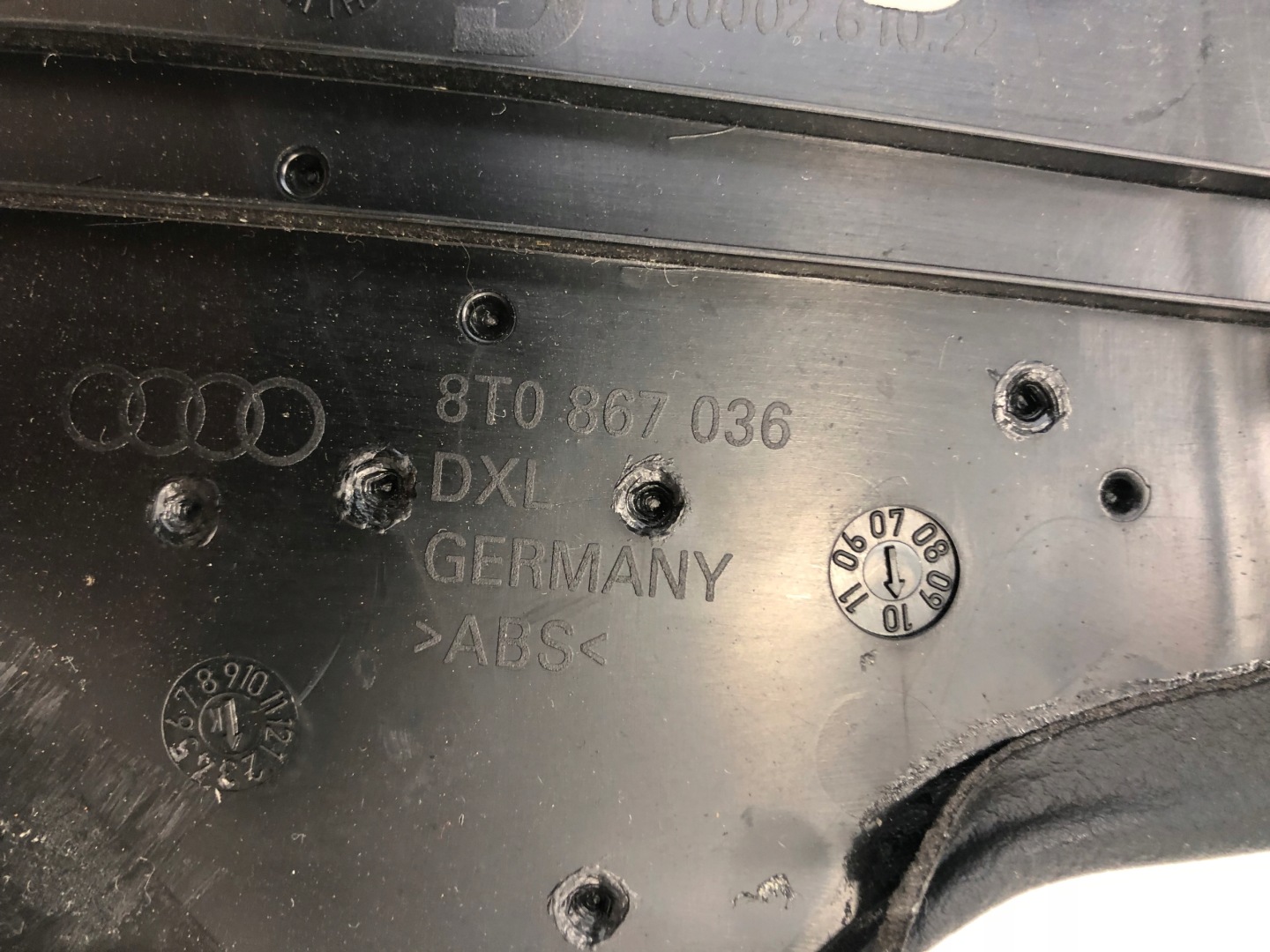 side upholstery right rear part AUDI A5 COUPE 8T0867036