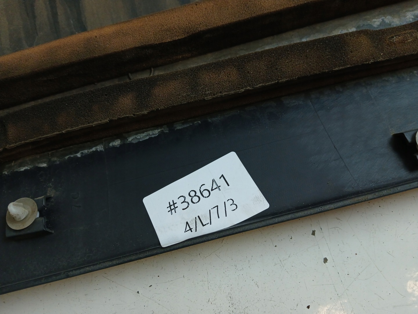 RENAULT SCENIC and RX4 moulding DEKOR door left front 7700435897