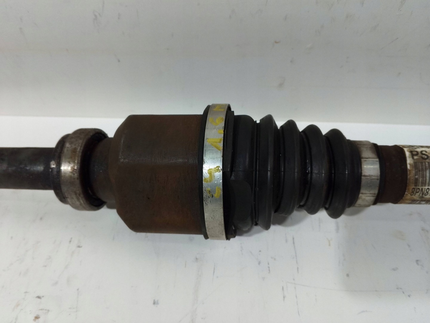 Citroen C4 Picasso II 1,6HDI semi-axis front right 9677570880 (A270)