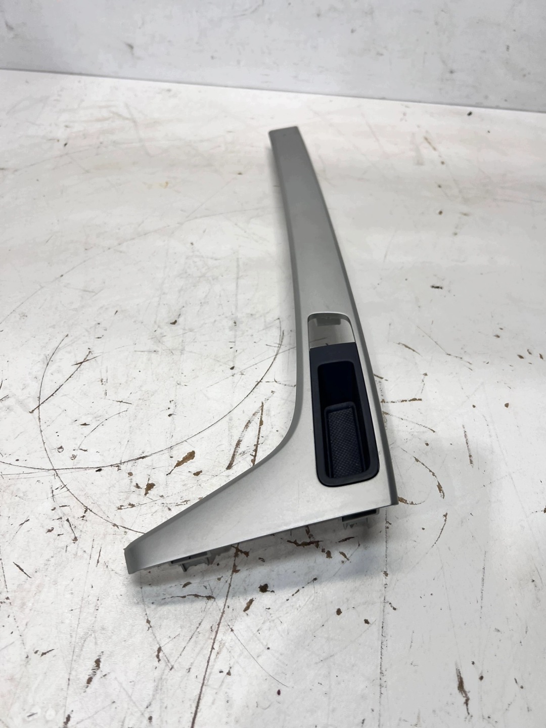 moulding DEKOR TUNELU AUDI A4 B9 8W1863969R grey
