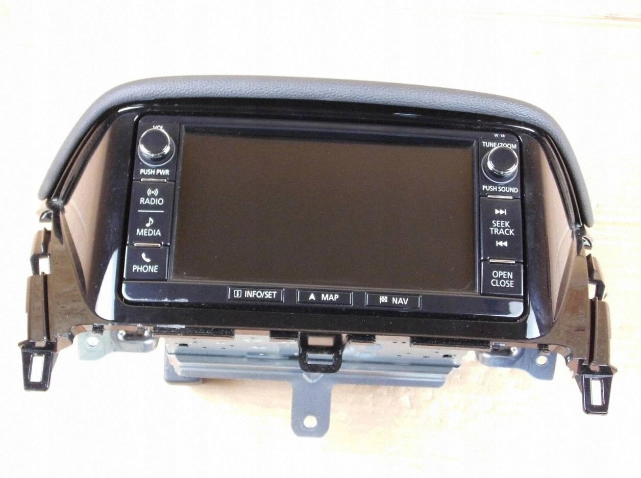 Mitsubishi Eclipse Cross radio ekran display navigation W-18 8750A578