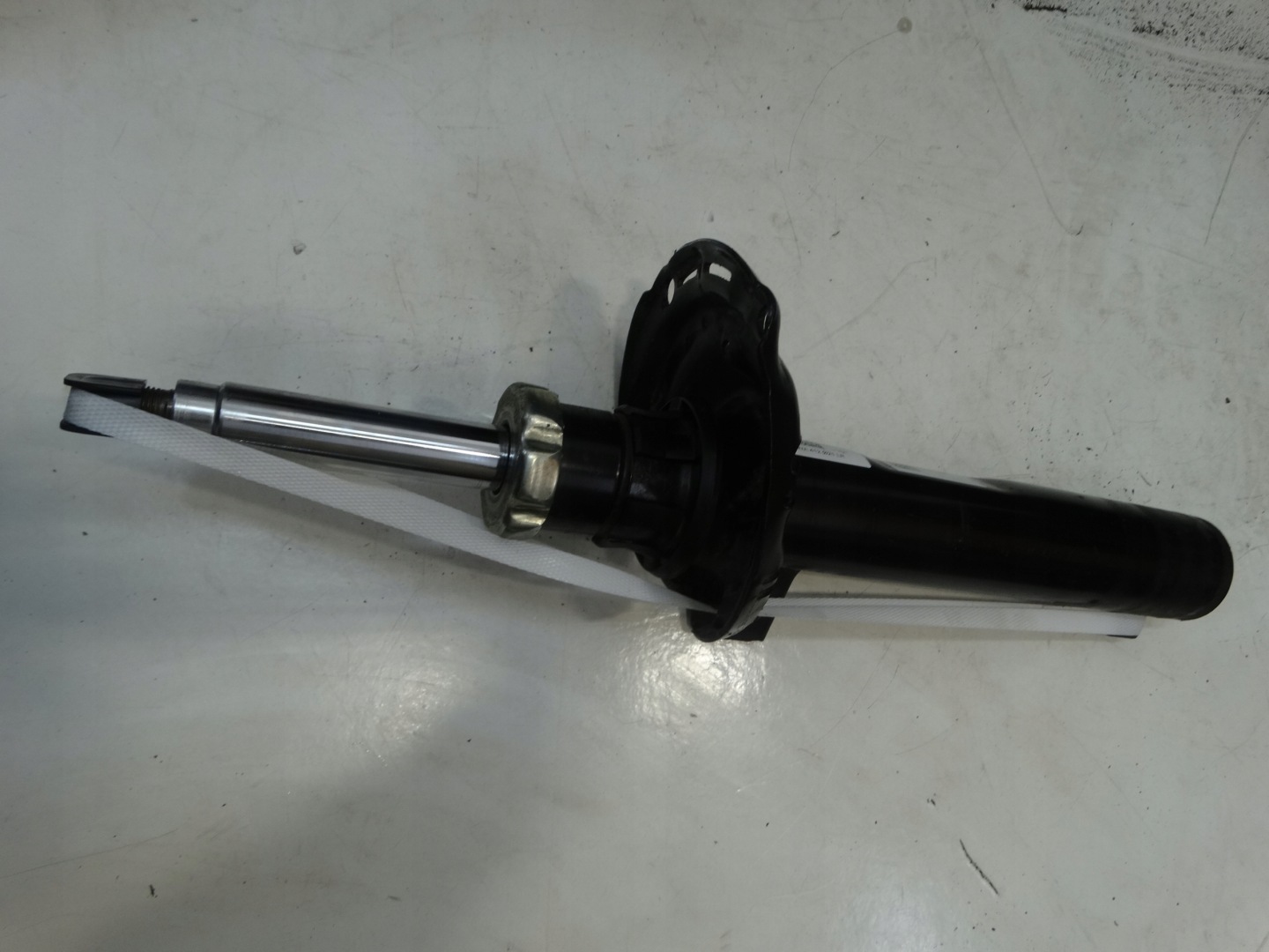 shock absorber left right front SKODA OCTAVIA IV 5WA413031 59TYS.KM