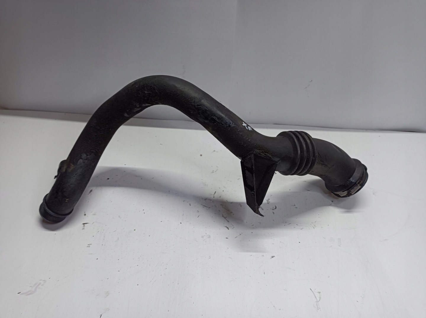 hadice intercoolera Jaguar XF X250 2007-2015 4R839689AE