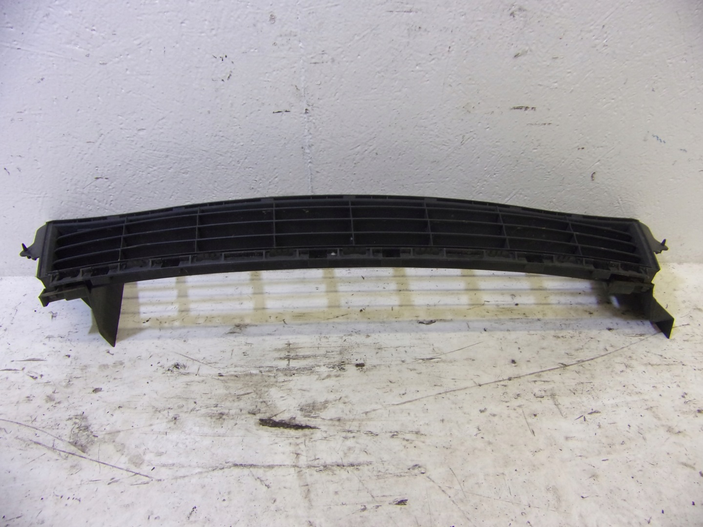 Lüftungsgitter der Stoßstange mitte RENAULT CLIO 3 622541459R