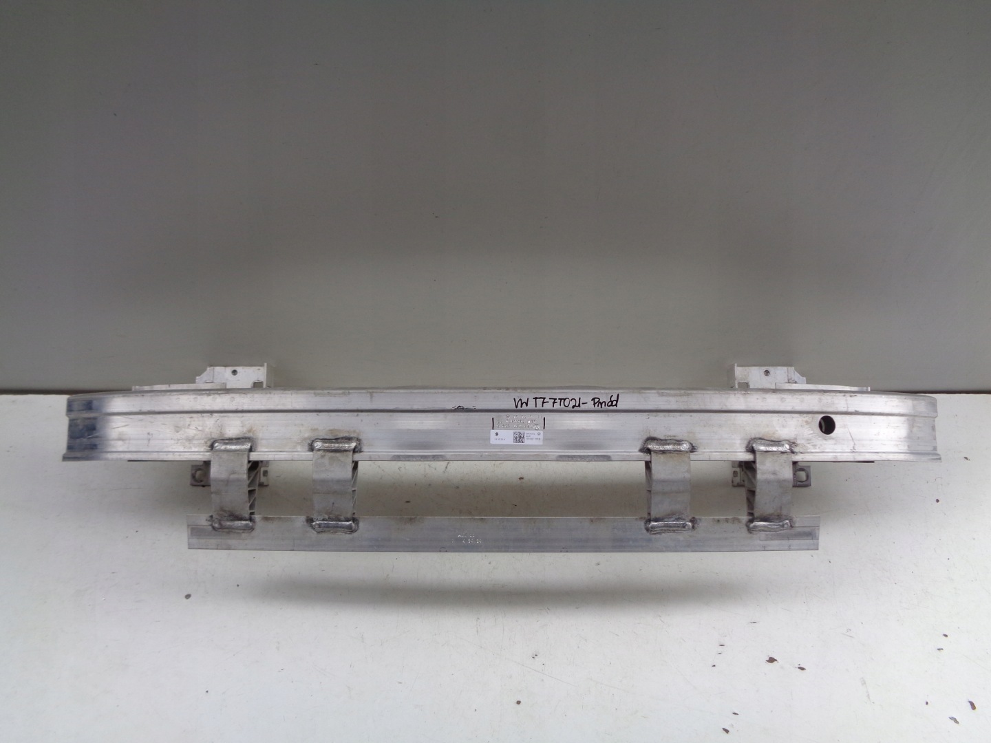 pillar bumper support front VW T7 7T 7T0 21