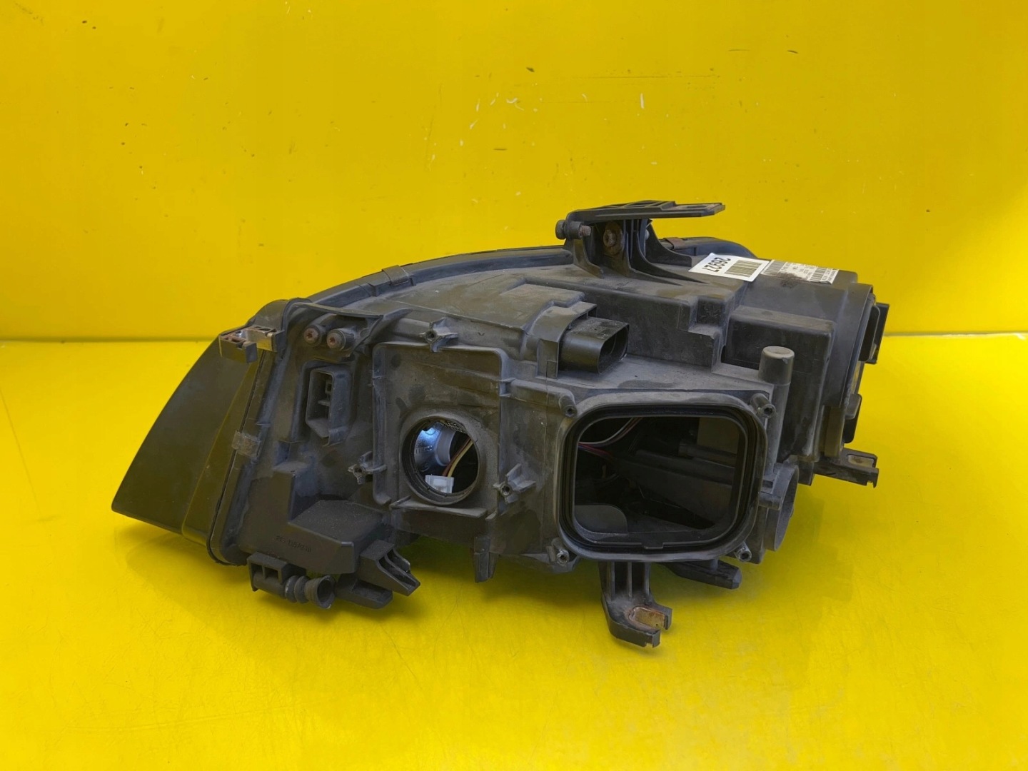 light right Audi A4 B8 8K Xenon non-setting 8K0941004C