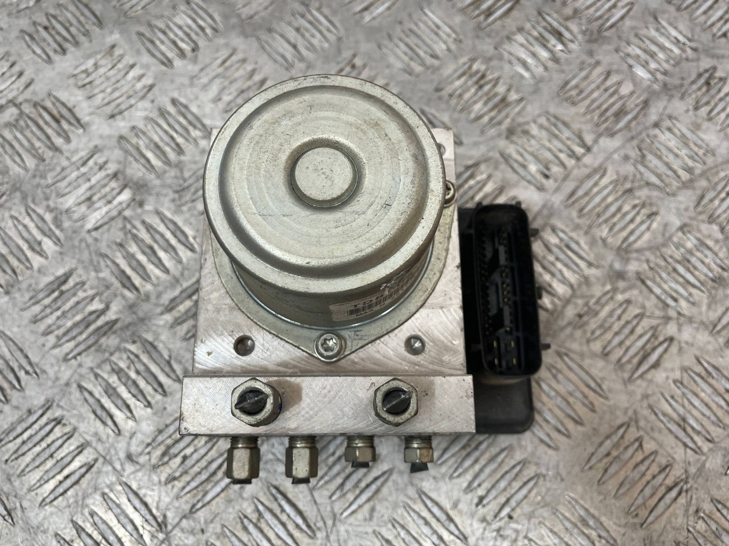 Pompa ABS NISSAN JUKE e F15 476601KK0D