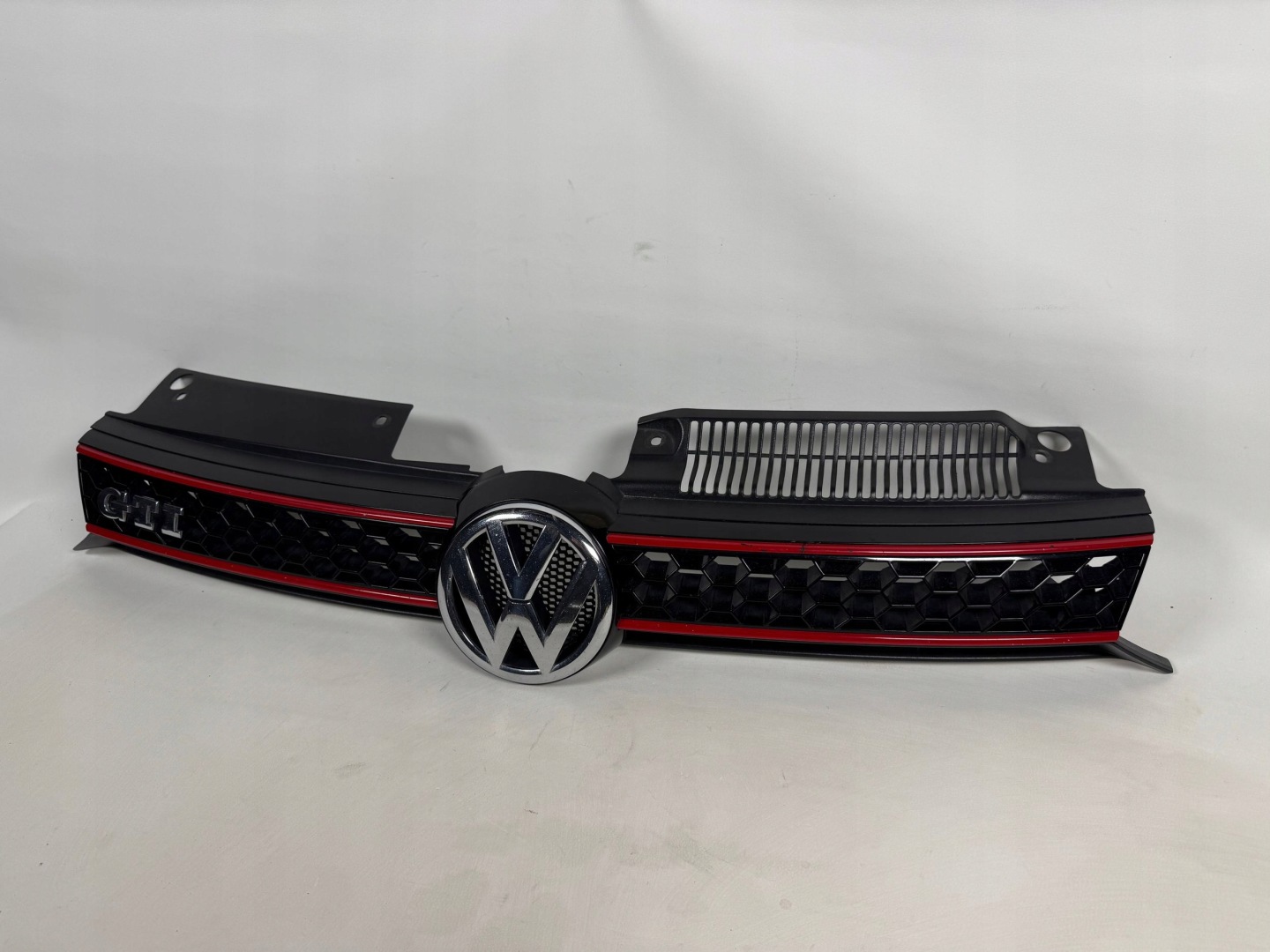 Volkswagen Golf VI 6 GTI grille radiator grill front
