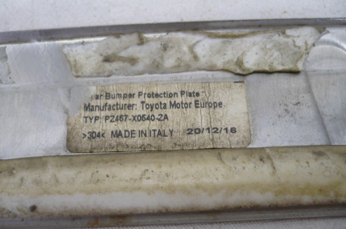 TOYOTA RAV4 IV 2013- moulding CHROM cap for bumper rear part