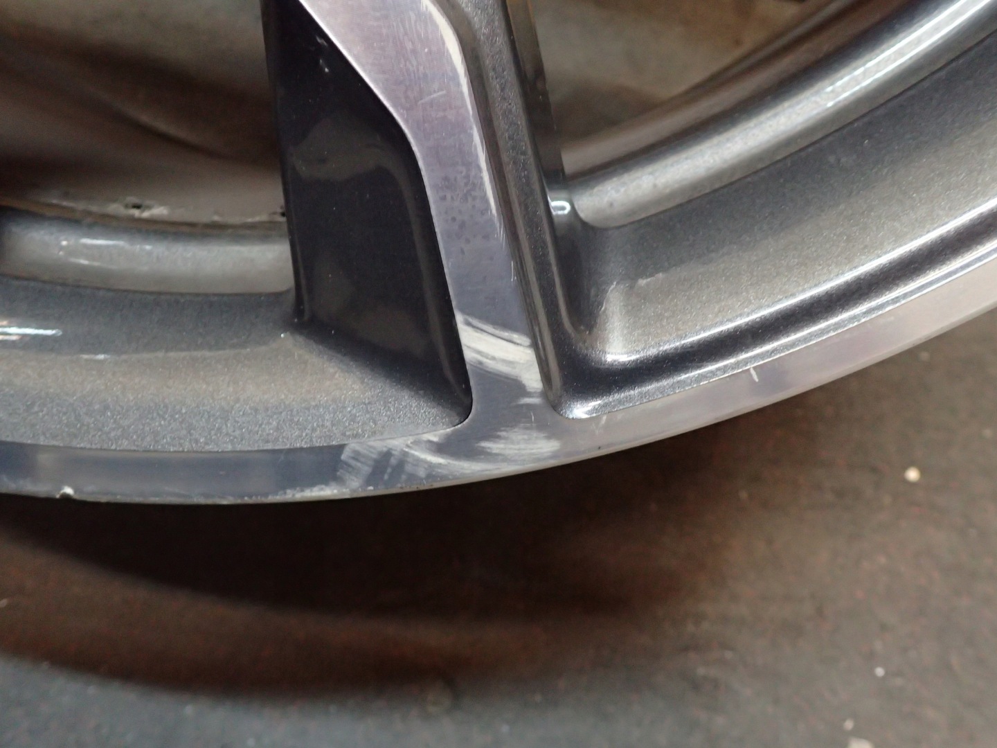 disk hliníkový BMW 20" 9,5J 5X112 ET IS43