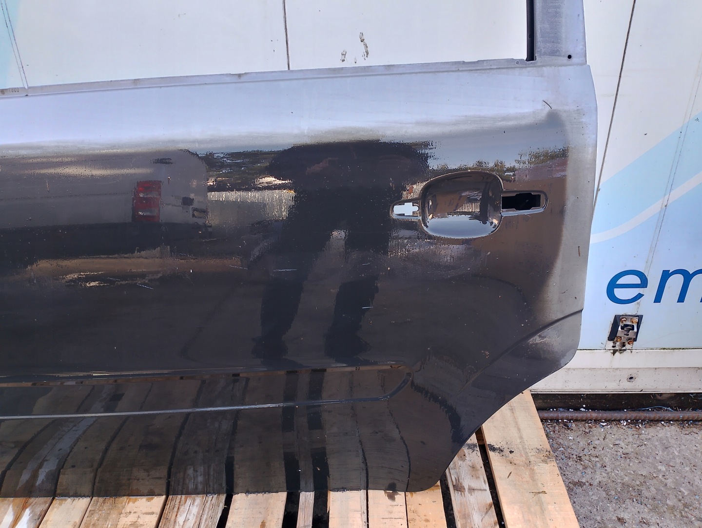 door left rear part left rear. opel zafira b- new