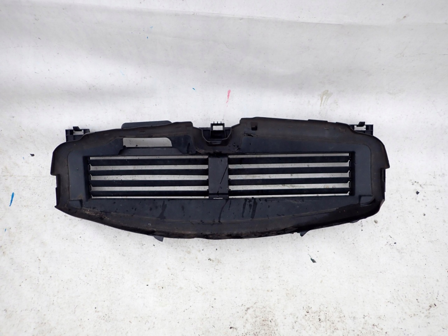 MERCEDES B-KLASA W247 18- blinds intake air