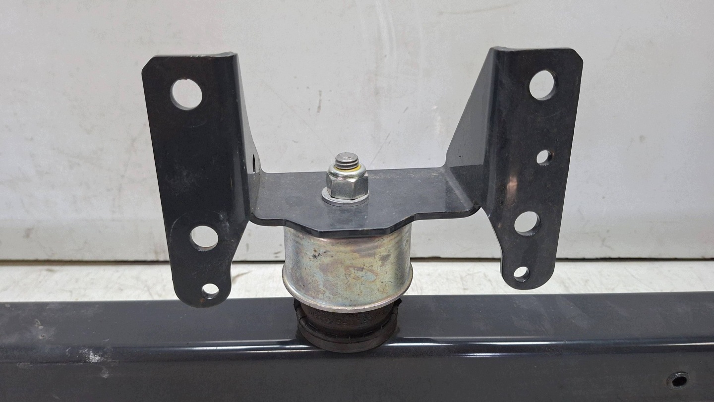 Supporto cambio ingranaggi 5802428557 IVECO DAILY IV 2014