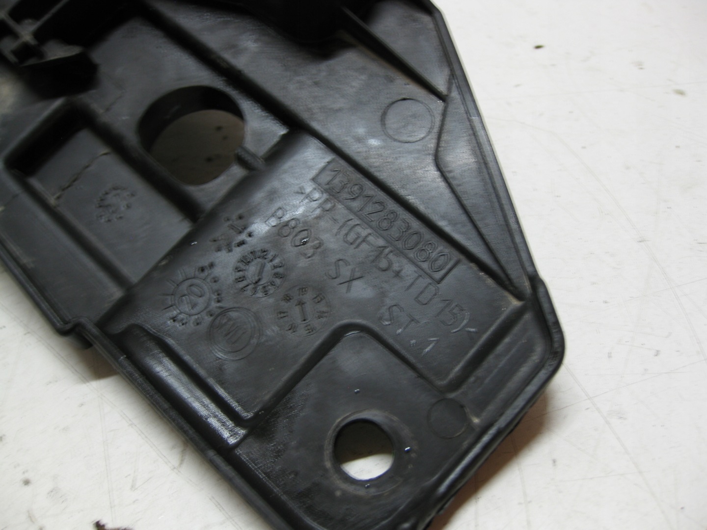 BOXER JUMPER DUCATO III 2019R support holder lights left front 1391283080