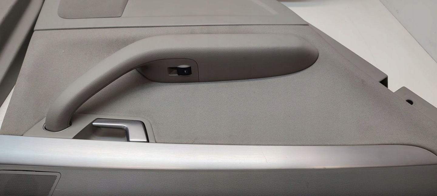 side side komplet Audi A4 B7 2,7 TDI kombi