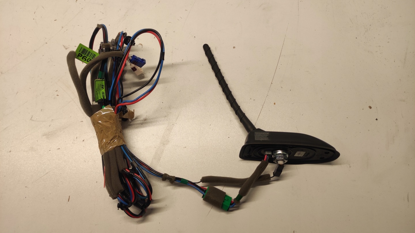 KIA STONIC ANTENA dach BAT GPS NAVI 96210-H8200 17