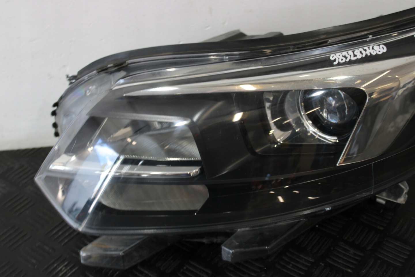 light left front left front 9832837680 OPEL ZAFIRA D LIFE