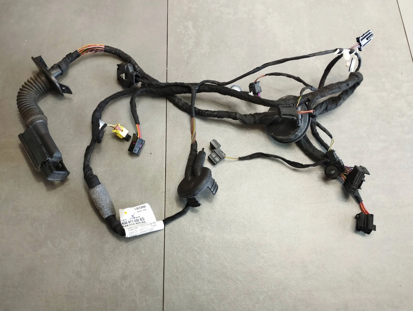 AUDI A6 C7 bundle door right front 4G5971030EG