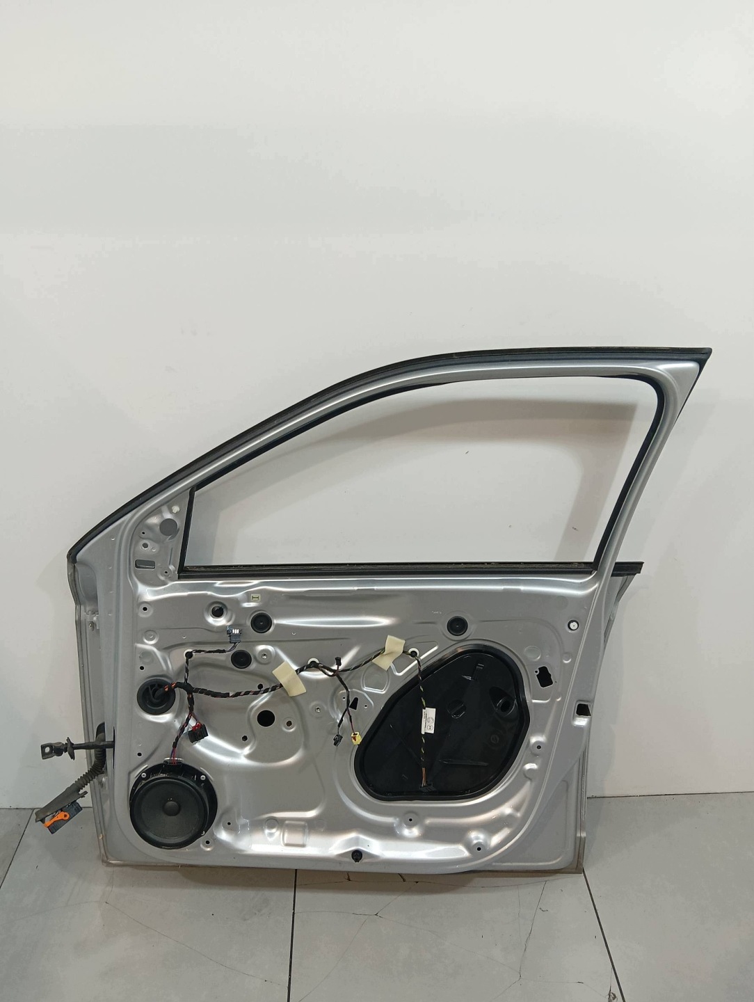 door right front LA7W Skoda Fabia III (2014- )