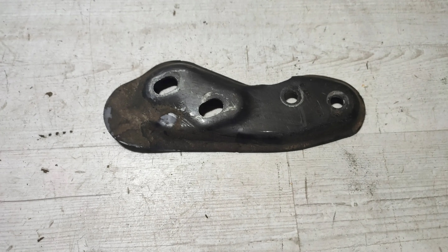 Jeep Cherokee KL 15r. 2.0d front side right arm front
