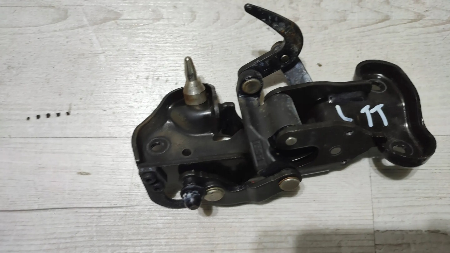 Audi TT 8J 13r 2.0tdi left side hinge lock roofs skladanego