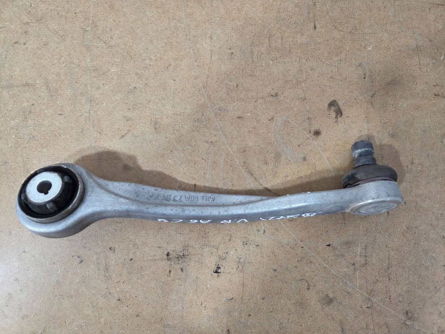 Audi A6 S6 C8 4K arm upper front right 4M0407510F (Q872)