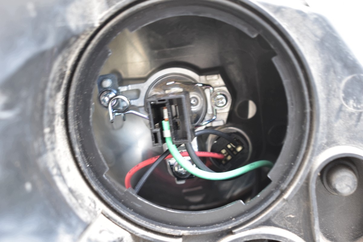 light left front Xenon Ksenon KIA SORENTO II 2009-2012R 92101-2P UK
