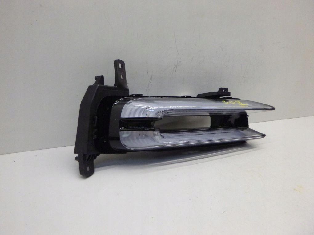 PORSCHE PANAMERA 971 TURBO GTS DRL LED left