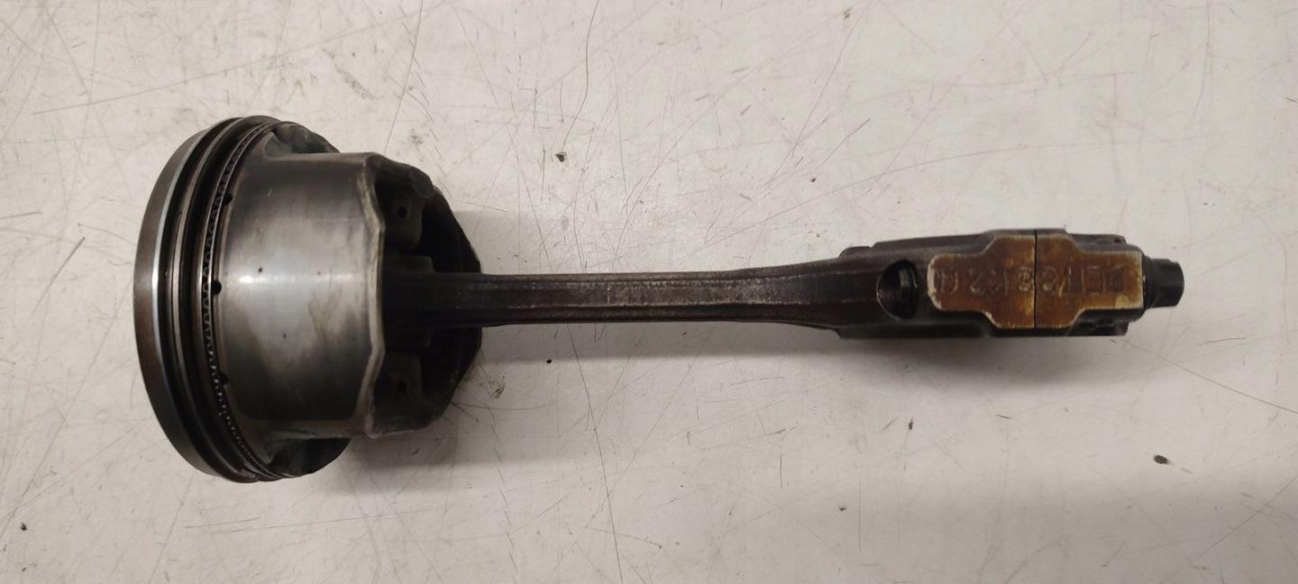piston bielle Hyundai i20 1,2 16V essence G4LA