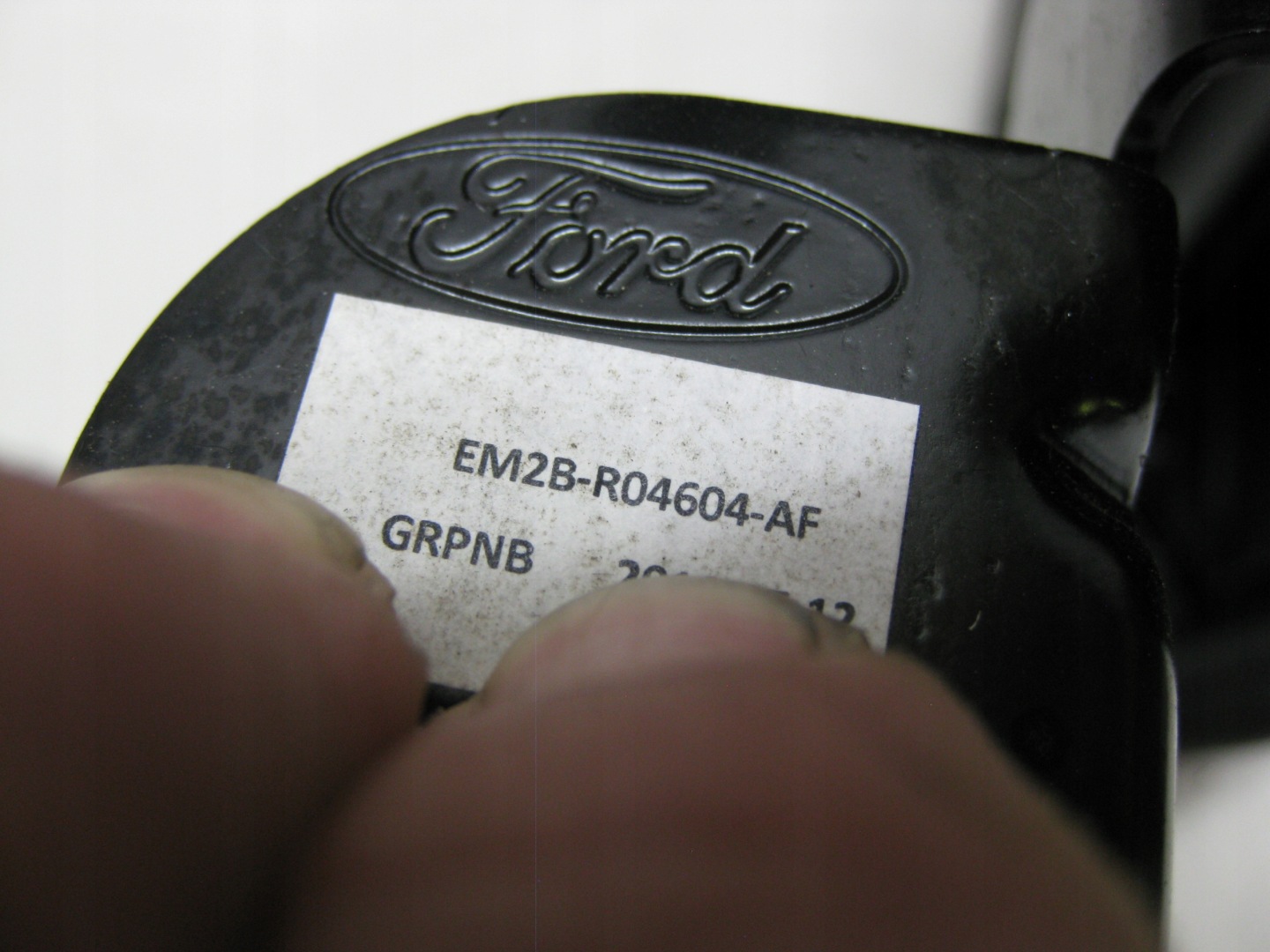 FORD S-MAX MK2 23R bracciolo TUNELU SRODKOWEGO EM2B-R04604-AF