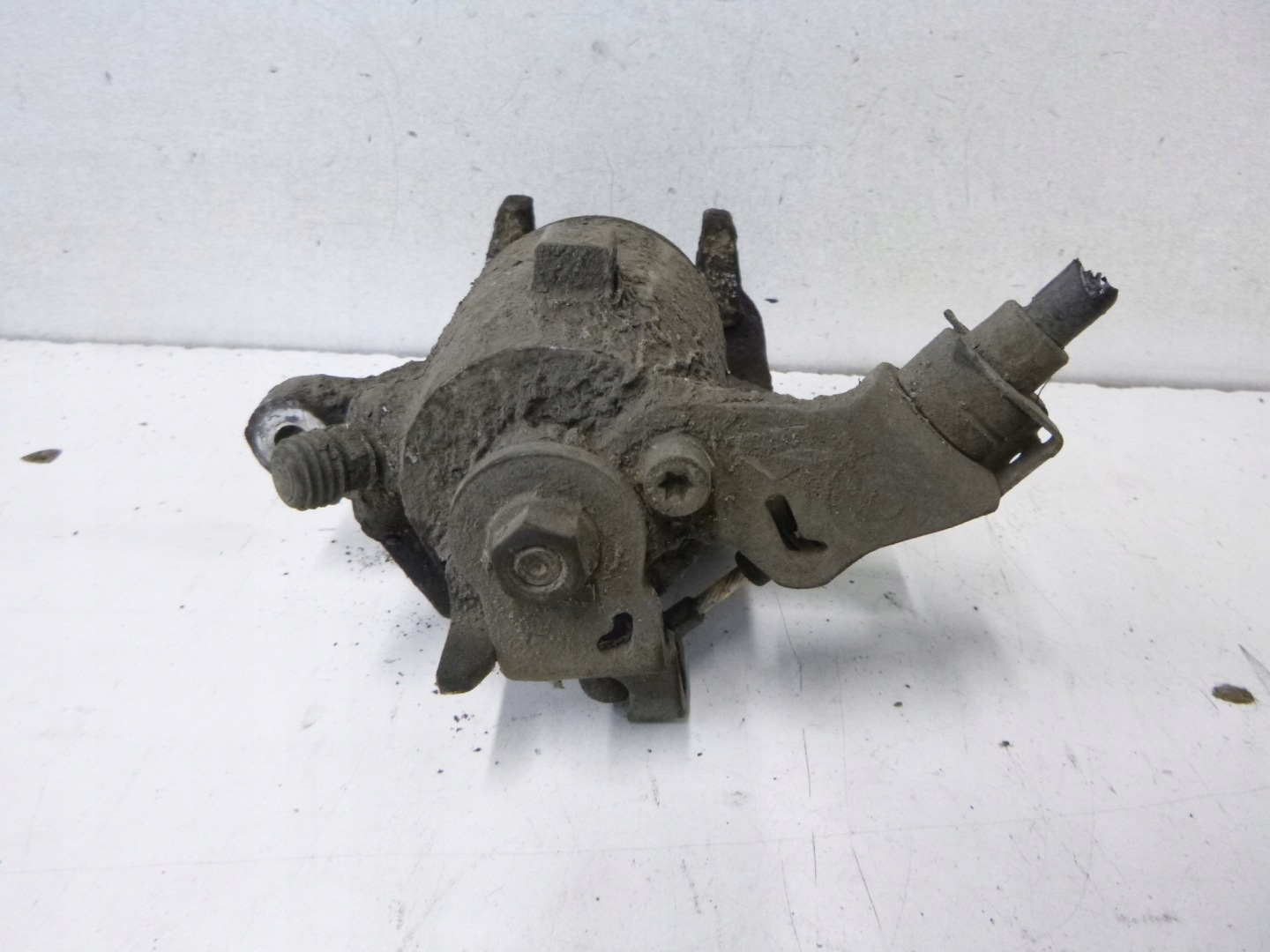 caliper brake rear part Volkswagen Golf IV 1.6 01r.