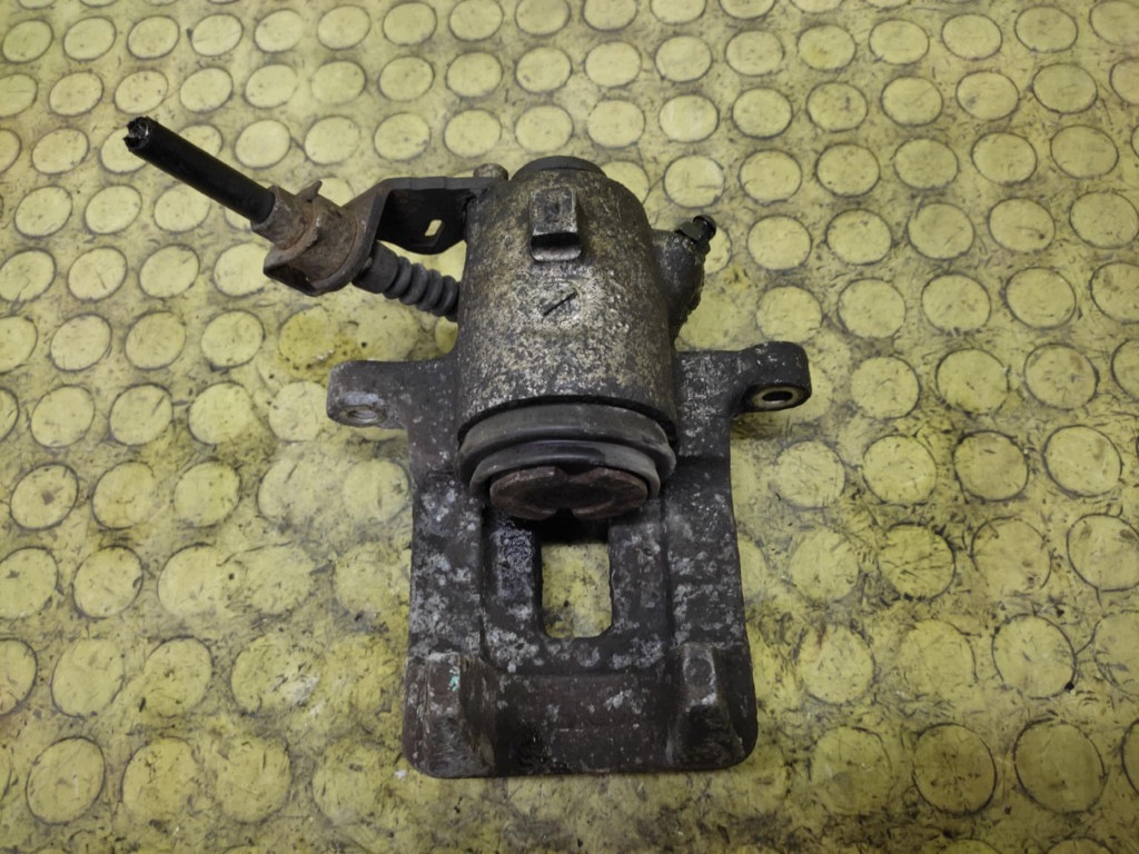 VW GOLF IV 1.9 TDI caliper brake left rear part