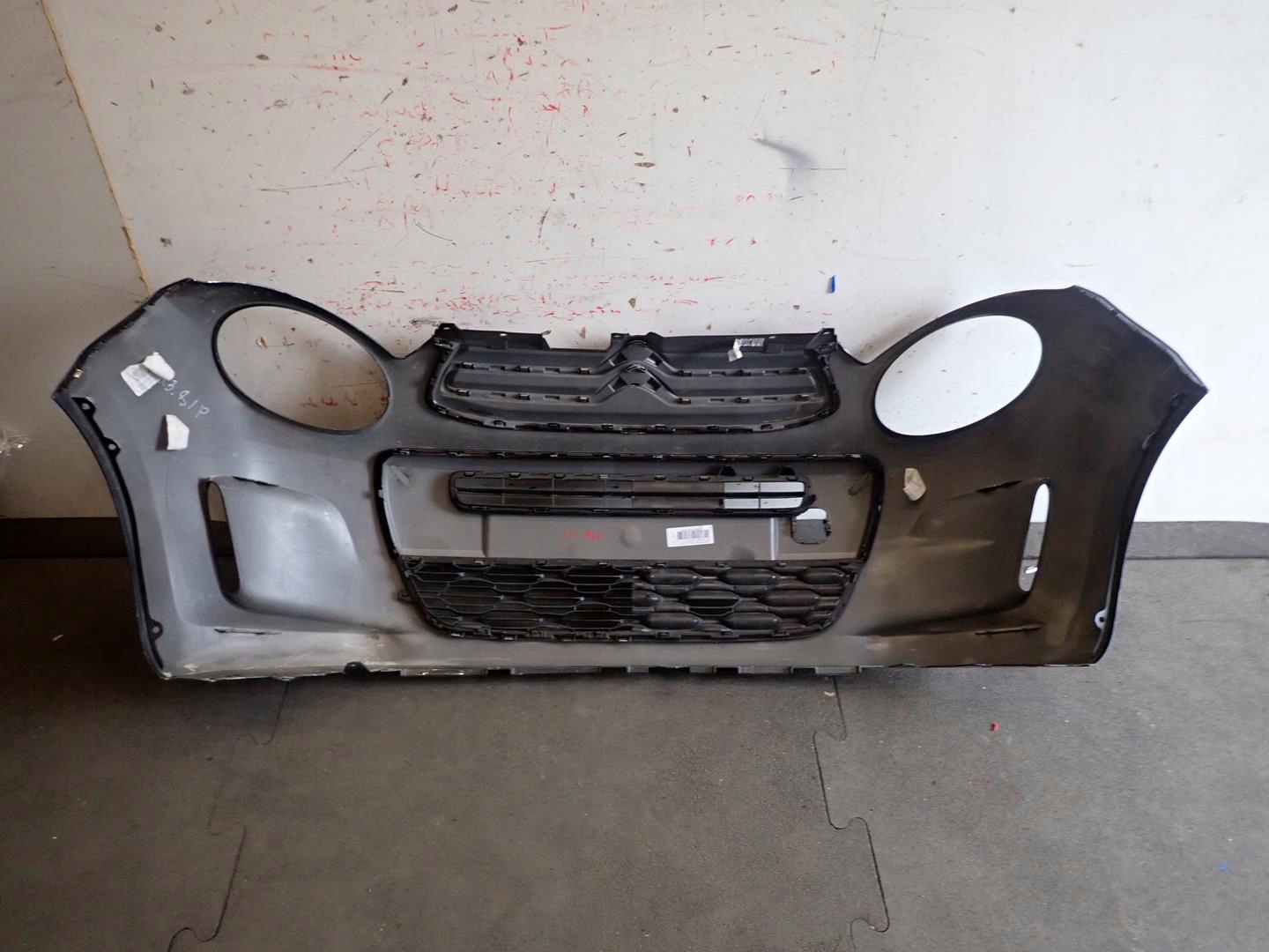 nárazník předek přední CITROEN C1 II 2014