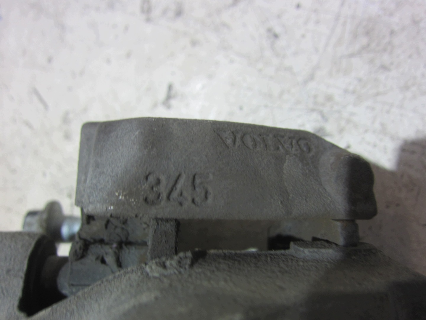 VOLVO XC90 II caliper brake front XC 90 2.0 T6 right front 31381549