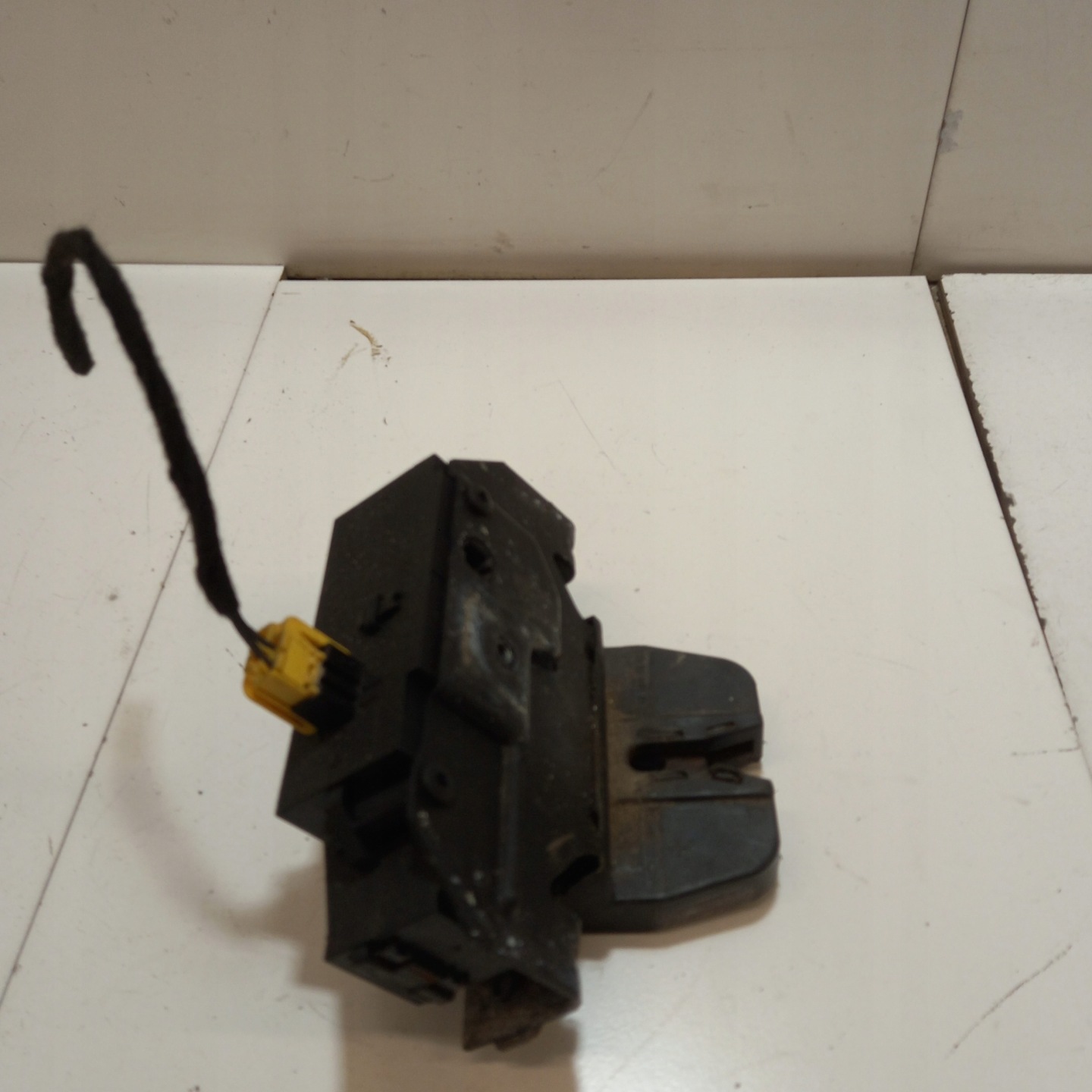 lock bonnet boot OPEL VECTRA C 495072894