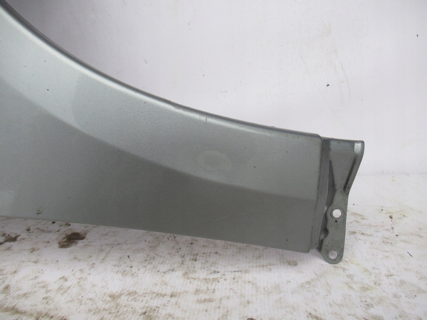 fender front front right SUBARU LEGACY 03