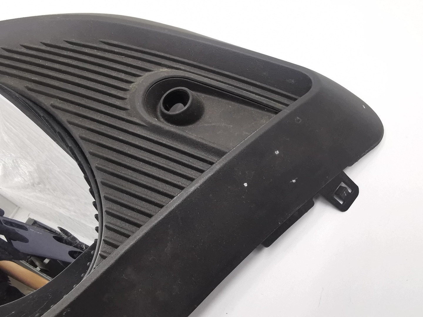 Grille Châssis Feux antibrouillard Gauche PDC CHERY TIGGO 7 / T15-2803571QQ