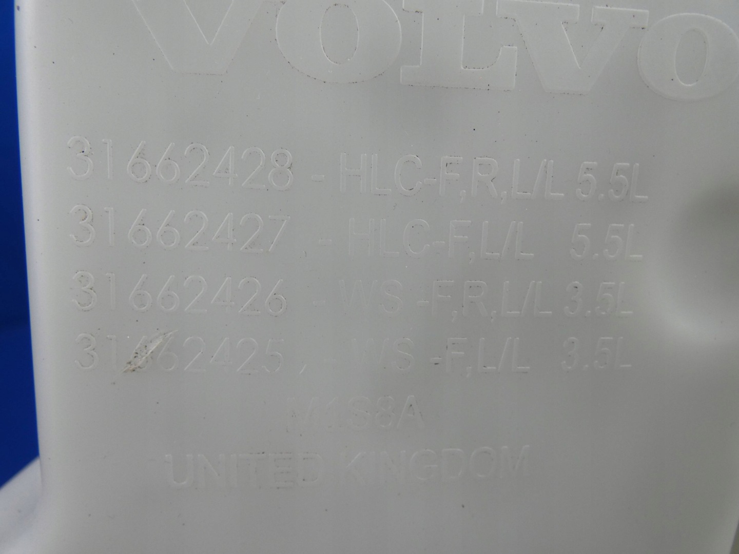 VOLVO V90 II S90 II Behälter Spritzdüse