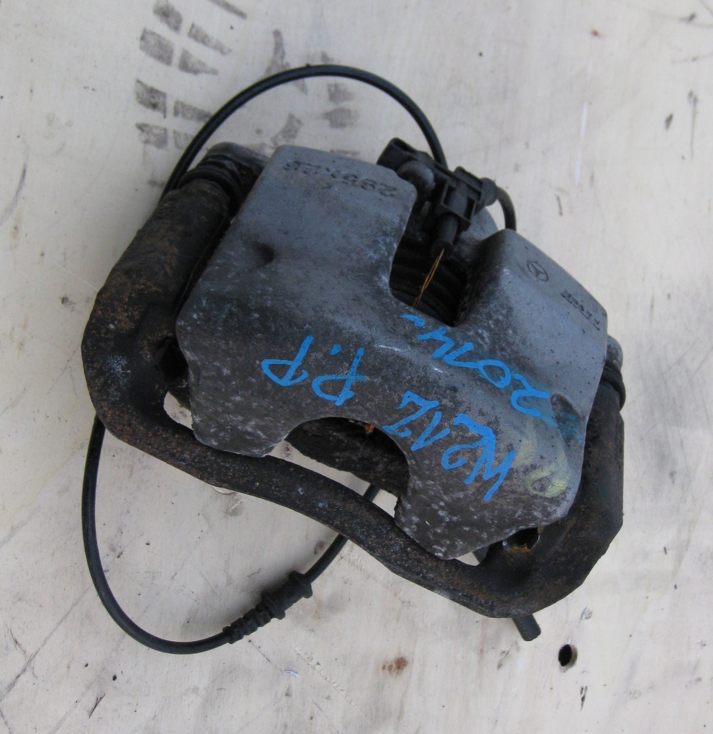 MERCEDES W212 14R caliper brake front right
