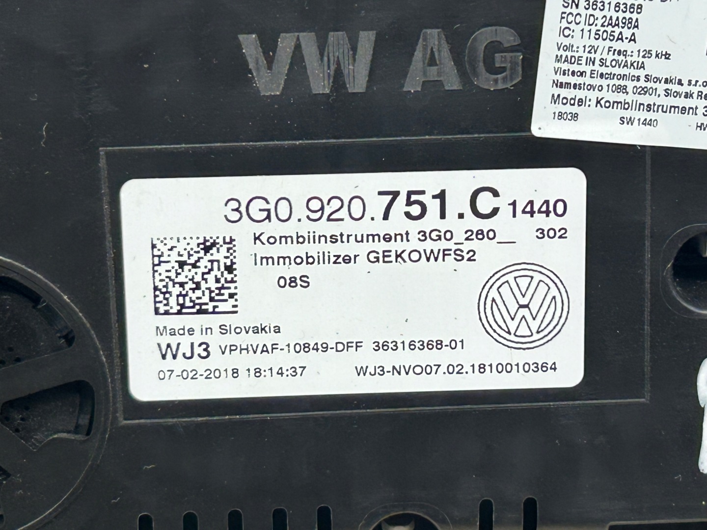 VW PASSAT B8 2,0 TDI dials dials 3G0920751C